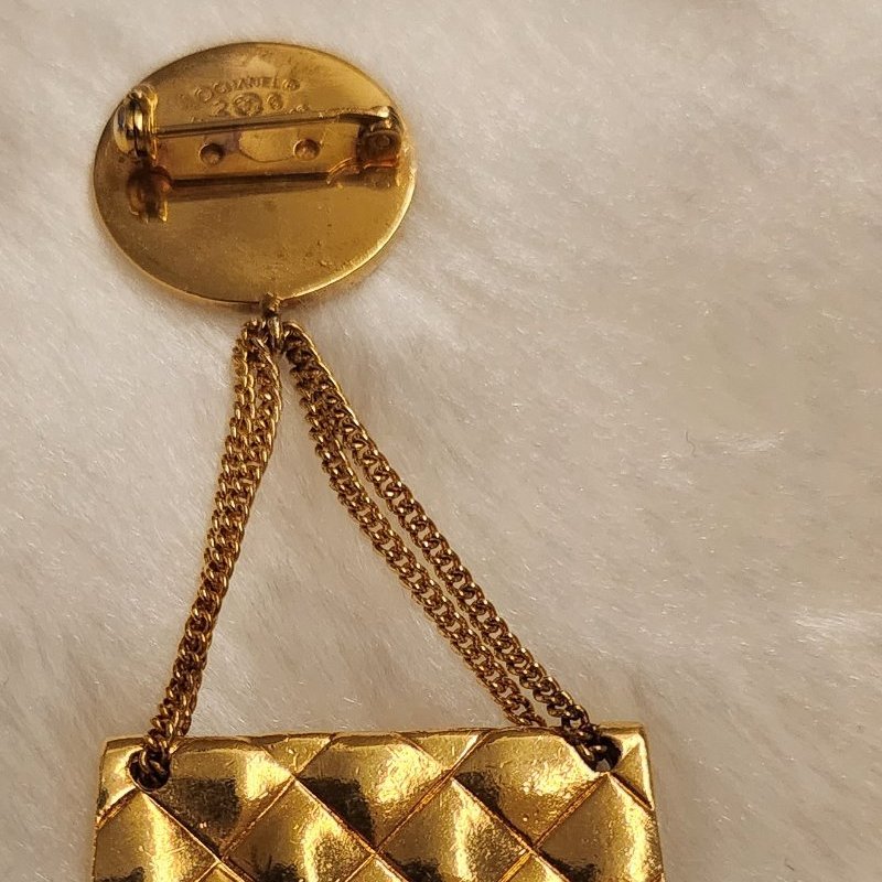 限時特價,母親節禮物~~CHANEL香奈兒Vintage老香金色CF包/coco包雙C logo吊墜絕美胸針-7