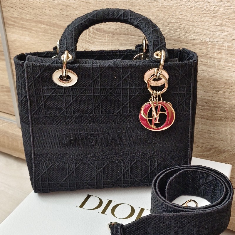 Lady Dior 黛妃包 手工刺繡帆布包黑色-0