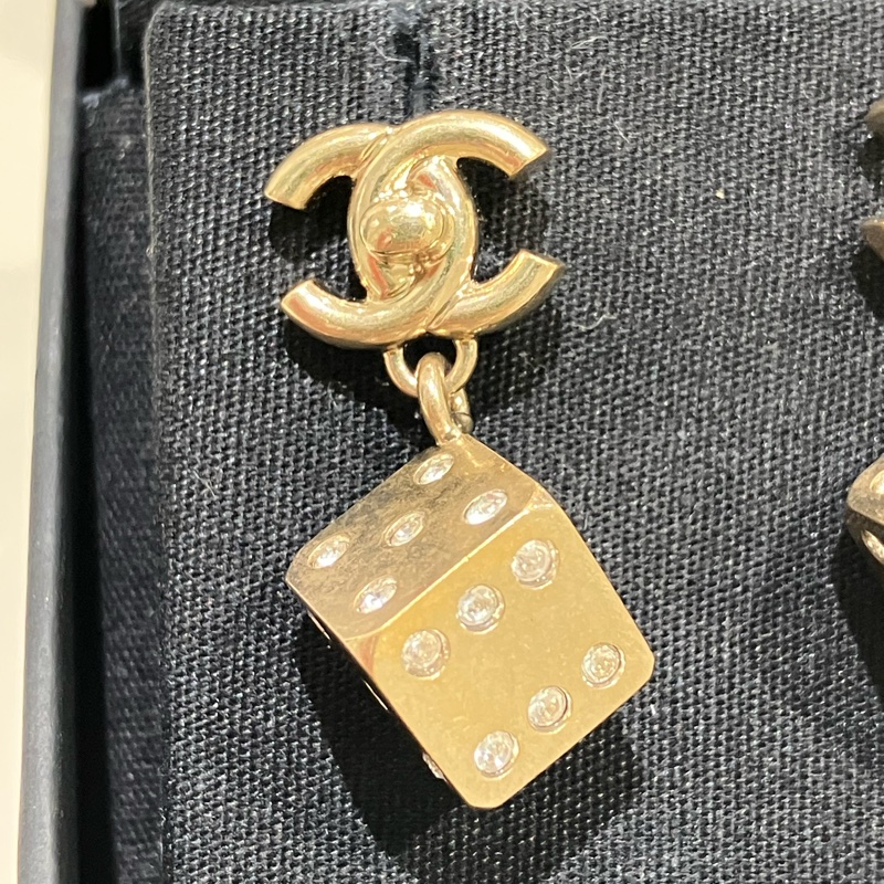 TK0764 Chanel 香奈兒骰子雙C耳環 Dice With CC Logo Earrings-13