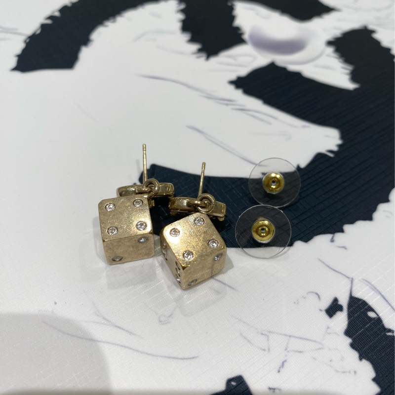 TK0764 Chanel 香奈兒骰子雙C耳環 Dice With CC Logo Earrings-7