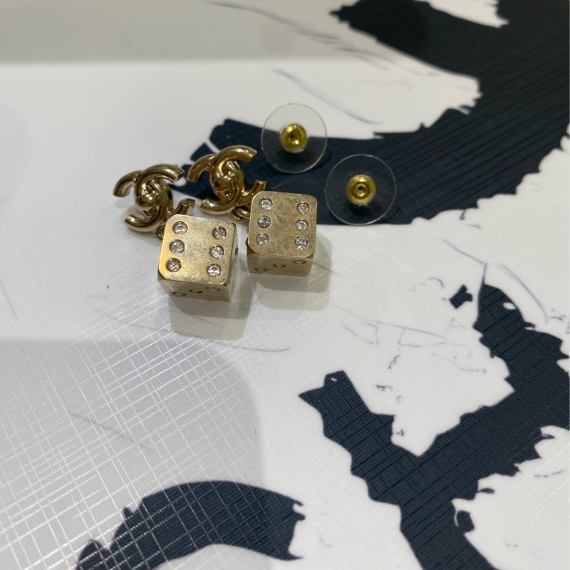 TK0764 Chanel 香奈兒骰子雙C耳環 Dice With CC Logo Earrings-8