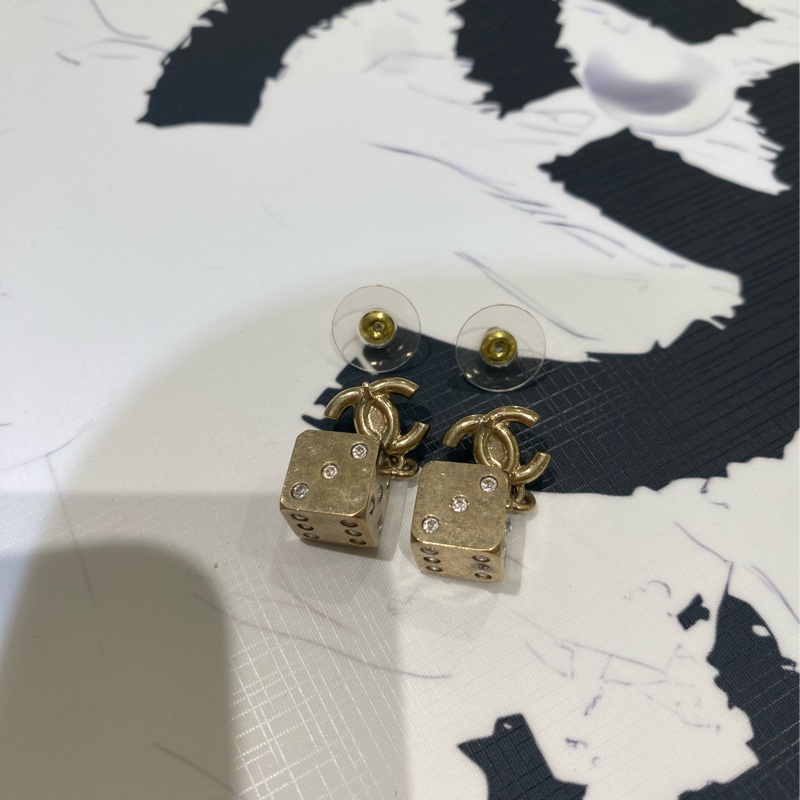 TK0764 Chanel 香奈兒骰子雙C耳環 Dice With CC Logo Earrings-9