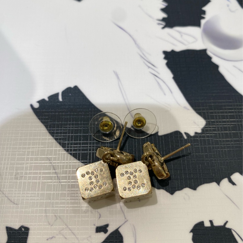 TK0764 Chanel 香奈兒骰子雙C耳環 Dice With CC Logo Earrings-15
