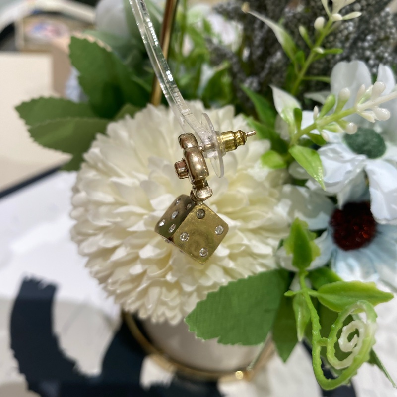 TK0764 Chanel 香奈兒骰子雙C耳環 Dice With CC Logo Earrings-21