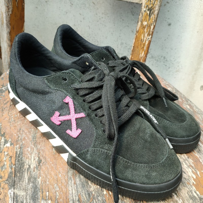 🌴老闆出國渡假♥️限時一週隨便買♥️✨OFF-White✨**尺寸：45**男 黑色 VULC 潮流 平底 麂皮 休閒鞋 二手鞋/配件-17
