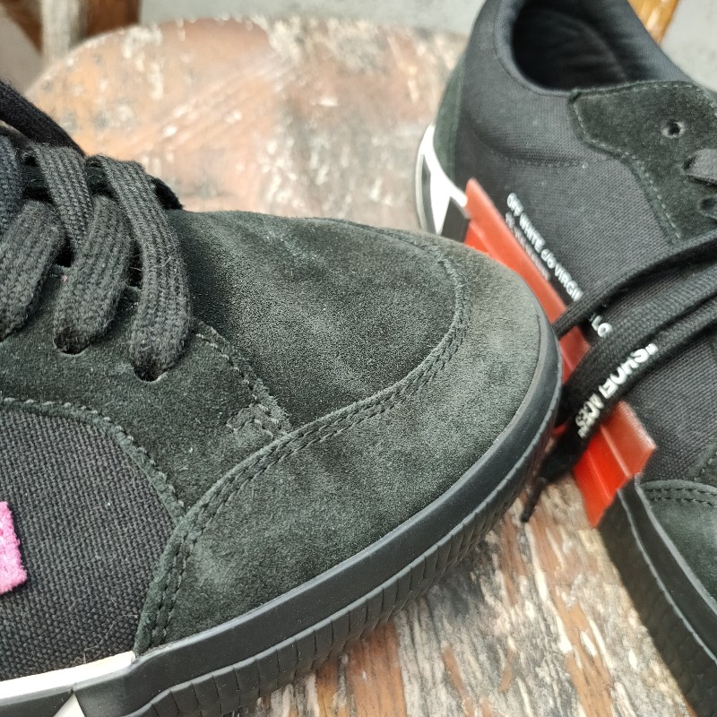 🌴老闆出國渡假♥️限時一週隨便買♥️✨OFF-White✨**尺寸：45**男 黑色 VULC 潮流 平底 麂皮 休閒鞋 二手鞋/配件-21