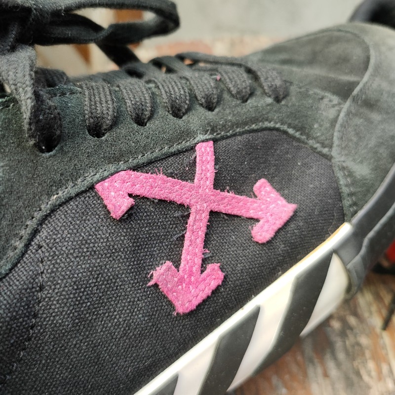 🌴老闆出國渡假♥️限時一週隨便買♥️✨OFF-White✨**尺寸：45**男 黑色 VULC 潮流 平底 麂皮 休閒鞋 二手鞋/配件-22