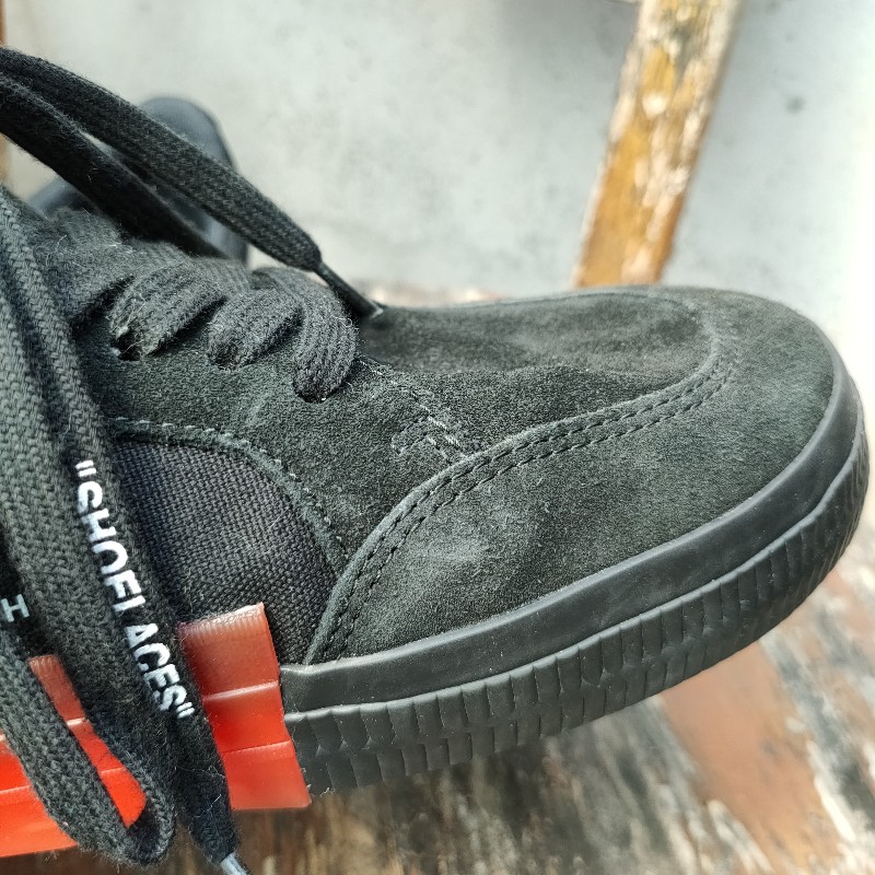 🌴老闆出國渡假♥️限時一週隨便買♥️✨OFF-White✨**尺寸：45**男 黑色 VULC 潮流 平底 麂皮 休閒鞋 二手鞋/配件-25