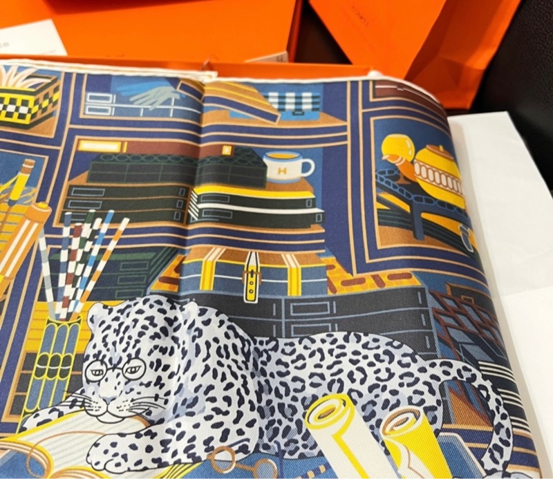 🐎 Les Douze Leopards 90雙面方巾 🐎-4