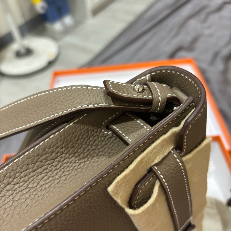 現貨商品 全新商品 台灣購證 大象灰銀扣 kellydepeches25-15