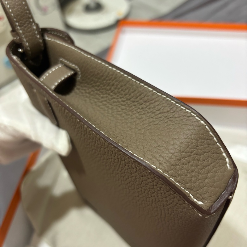 現貨商品 全新商品 台灣購證 大象灰銀扣 kellydepeches25-17