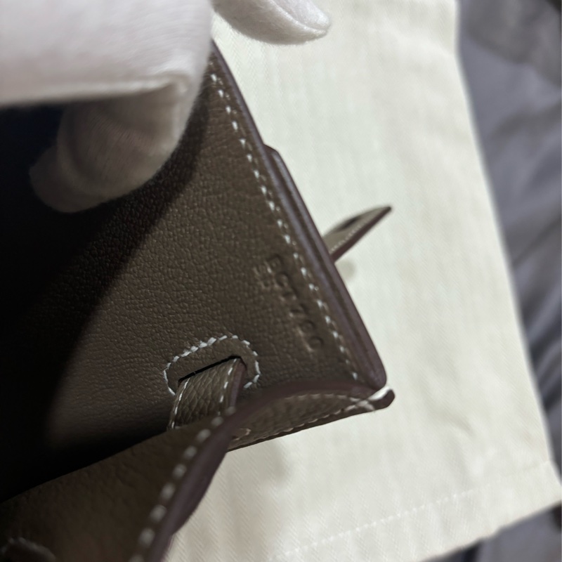 現貨商品 全新商品 台灣購證 大象灰銀扣 kellydepeches25-26