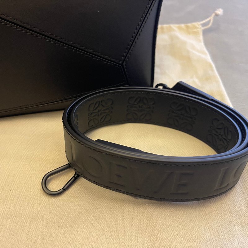❖ 現貨！型格Loewe Classic 純黑 Small Puzzle Bag ❖-3