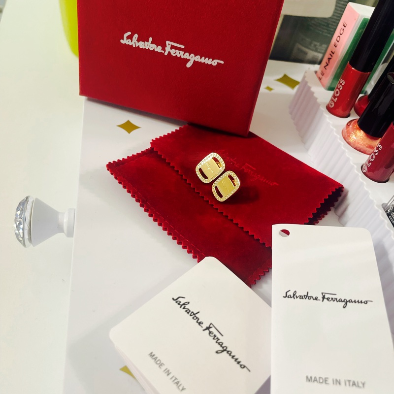 FERRAGAMO Vara系列耳環（金）-15