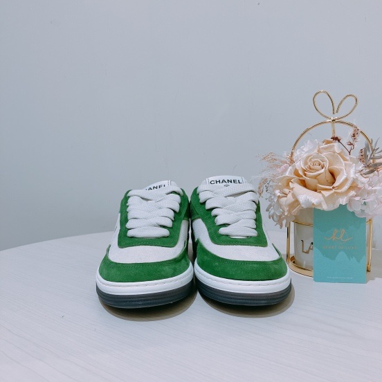 Chanel香奈兒雙C Logo 麂皮球鞋 Suede Sneakers-1