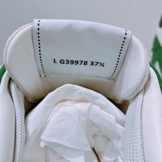 Chanel香奈兒雙C Logo 麂皮球鞋 Suede Sneakers-6