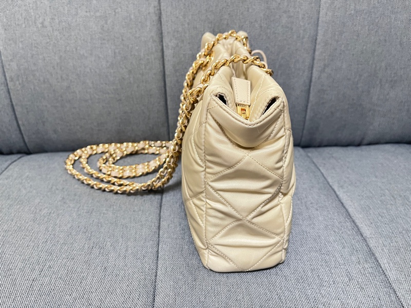 過年限定價Prada 奶茶色肩背包 降落傘包 全新-6