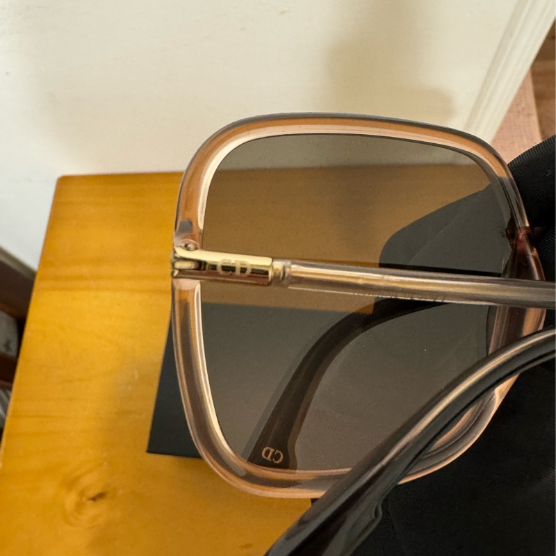 全新 Dior 太陽眼鏡 淡粉色 方框-4