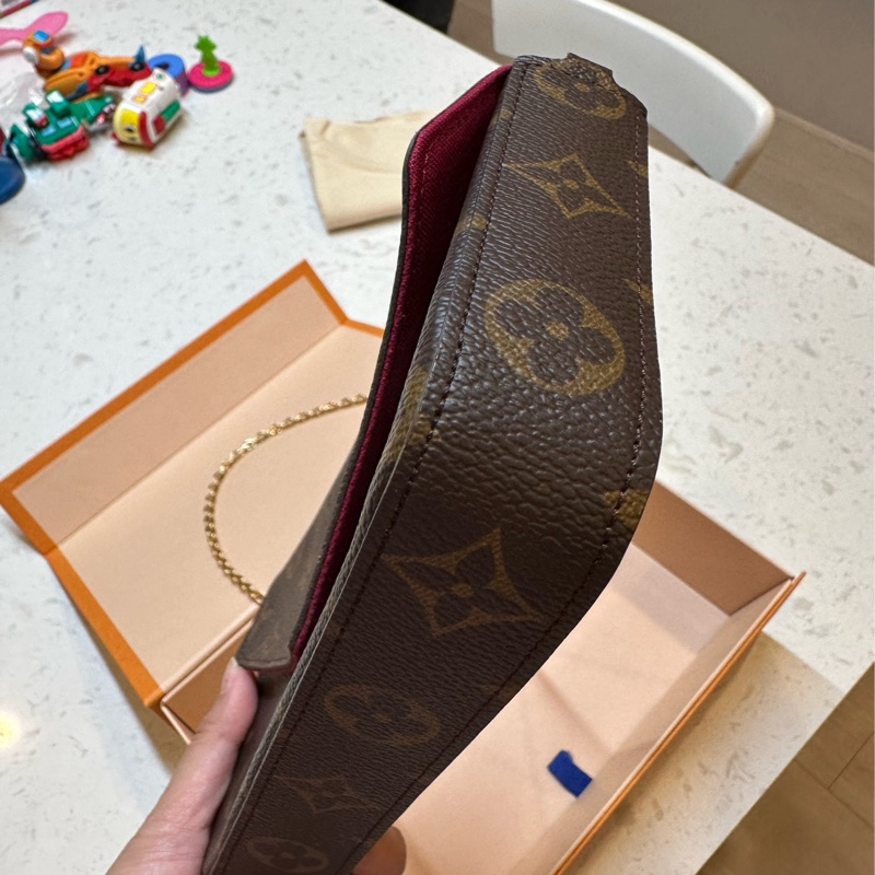 lv 三合一鏈帶包-1