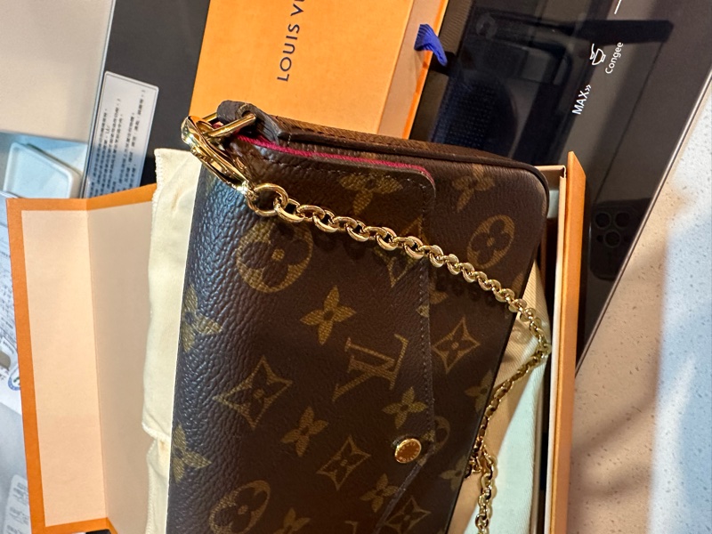 lv 三合一鏈帶包-6