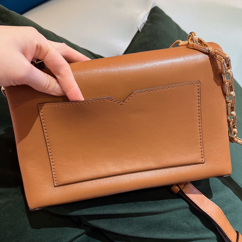 MICHAEL KORS MK Cece 中號翻蓋鏈條單肩斜挎包 「金秘書為何那樣」同款-8