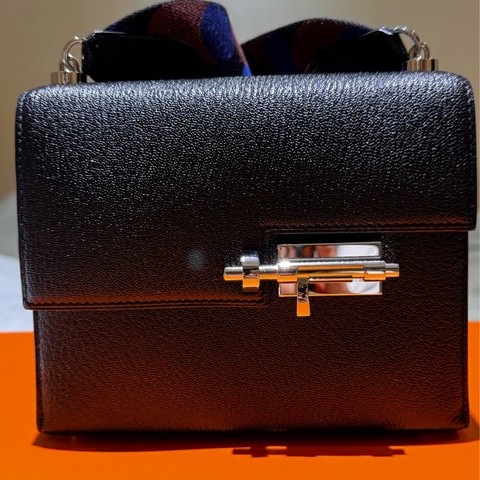 hermes verrou mini 黑色 秀款