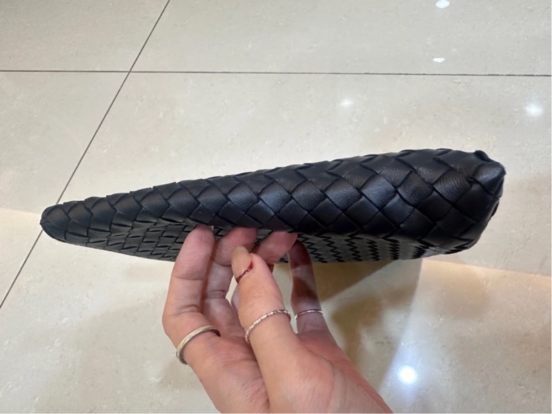 Bottega Veneta 男女通用 手拿包 9.99成新-3