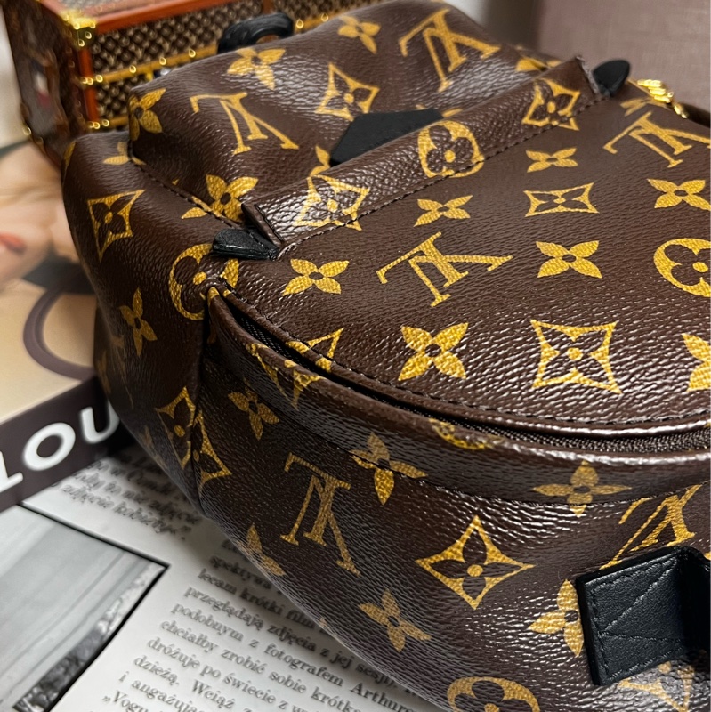 LV mini 後背包 小書包-10