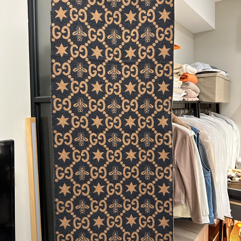 保留中~GUCCI Bees and Stars GG Logo蜜蜂星星羊毛圍巾(灰黑色/棕色)兩面都可以用-11