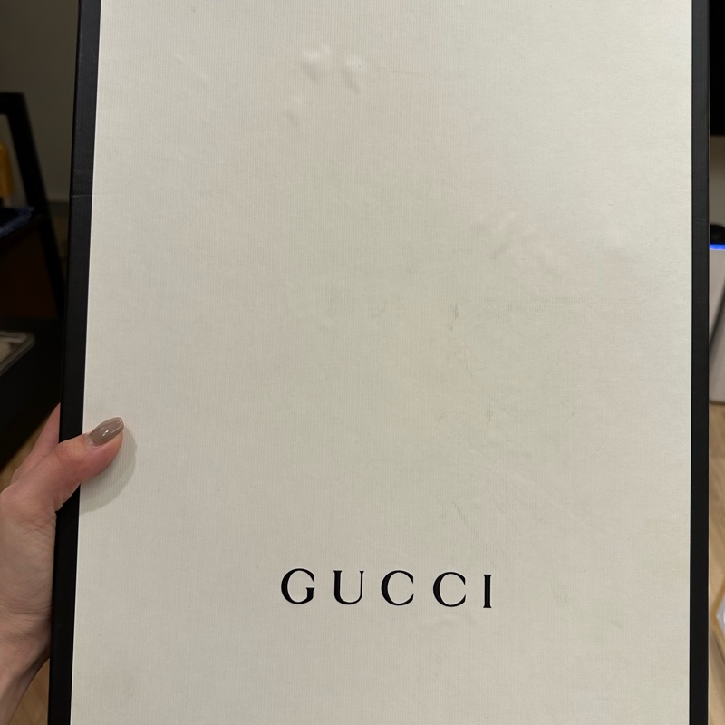 保留中~GUCCI Bees and Stars GG Logo蜜蜂星星羊毛圍巾(灰黑色/棕色)兩面都可以用-18