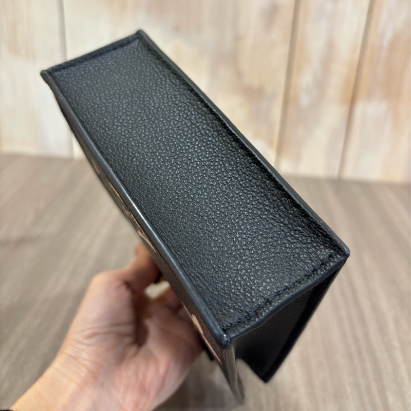 LV M57937 黑色 奶茶 手提包 琴譜包 斜背包-11