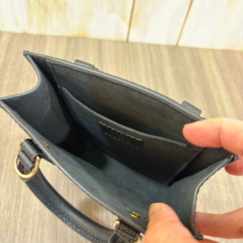 LV M57937 黑色 奶茶 手提包 琴譜包 斜背包-12