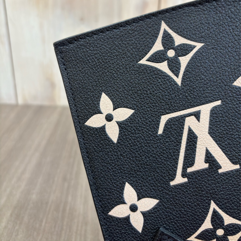 LV M57937 黑色 奶茶 手提包 琴譜包 斜背包-15