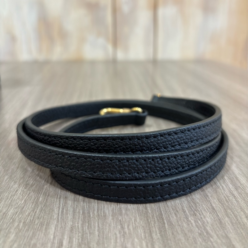 LV M57937 黑色 奶茶 手提包 琴譜包 斜背包-25