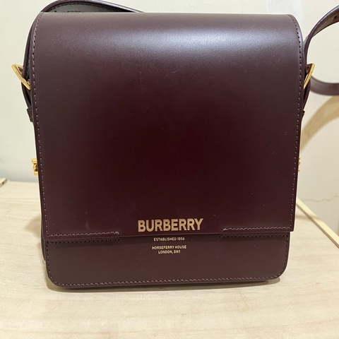 BURBERRY磚紅色側包