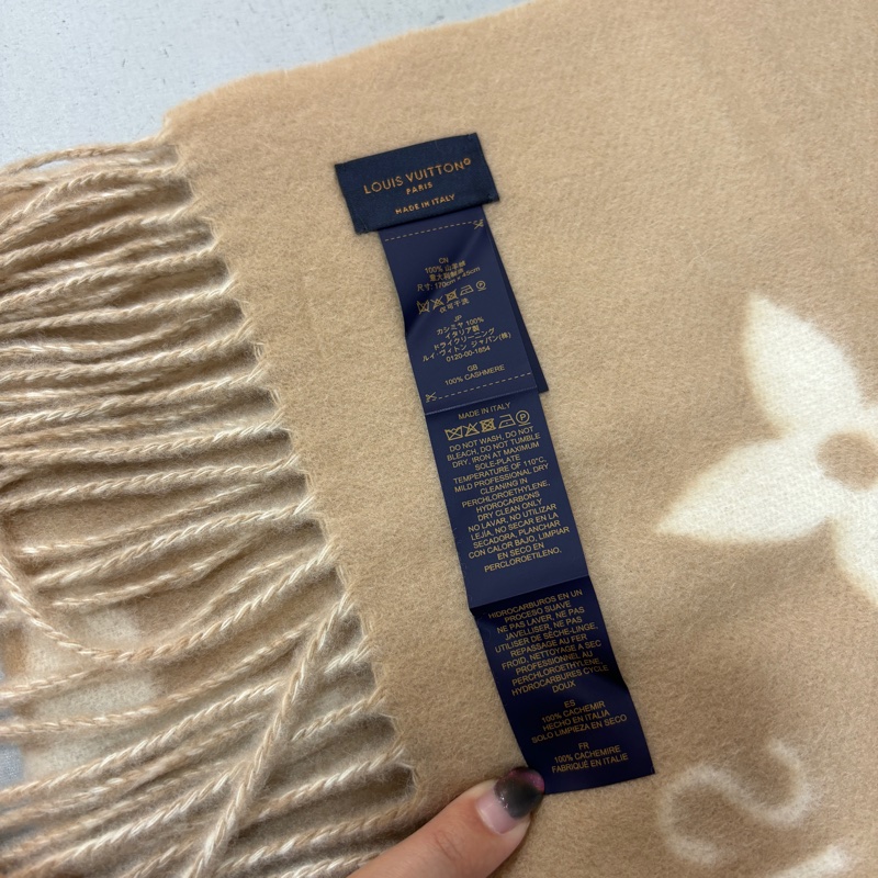 Louis Vuitton M78123駝色雙面Reykjavik圍巾-8
