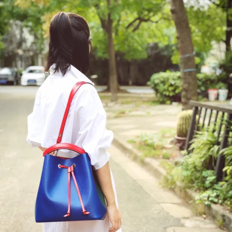 Lv 紅色 EPI水桶包 neonoe-1