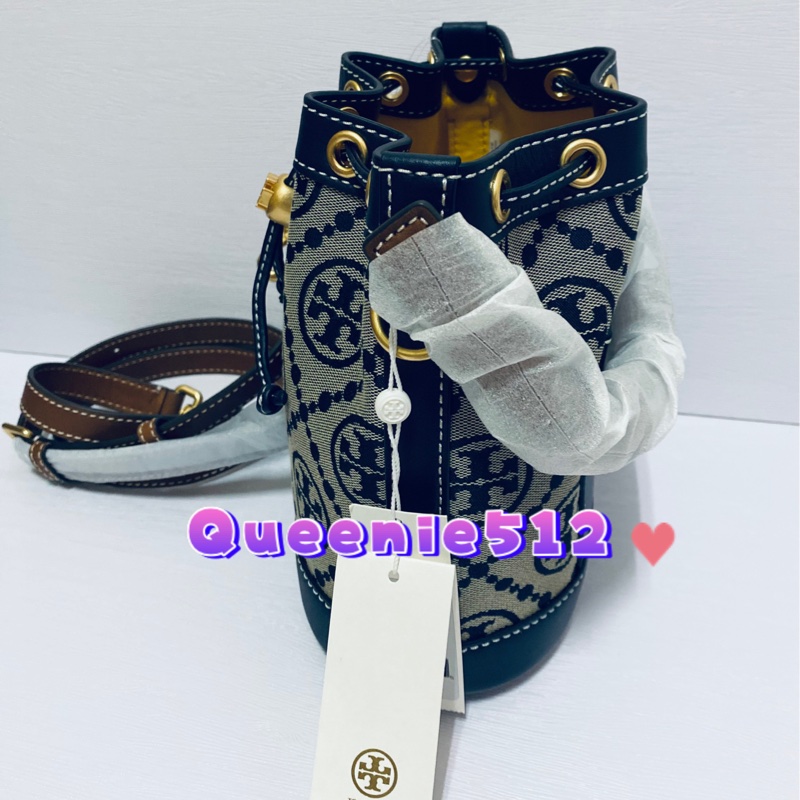 Tory burch 專櫃款滿版 Monogram 中號藍色緹花水桶包-6