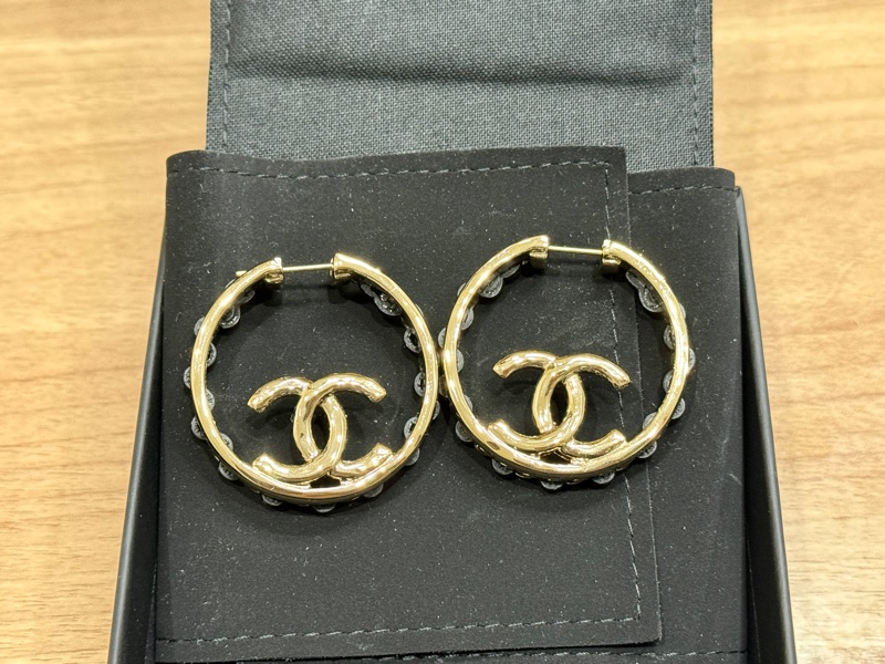 Chanel 皮穿鏈大圈耳環-1