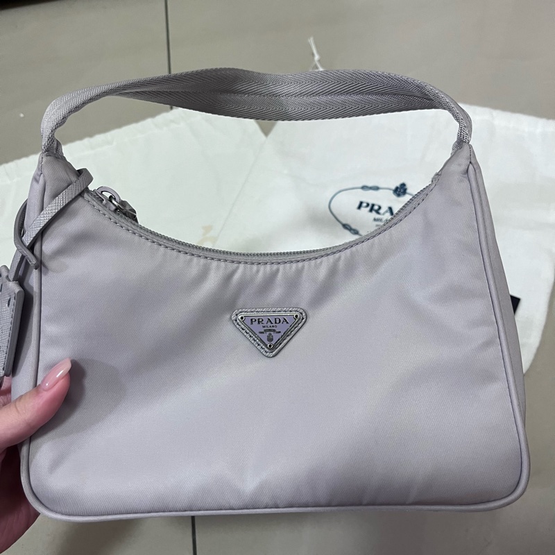 Prada hobo 2000 紫藤色-1