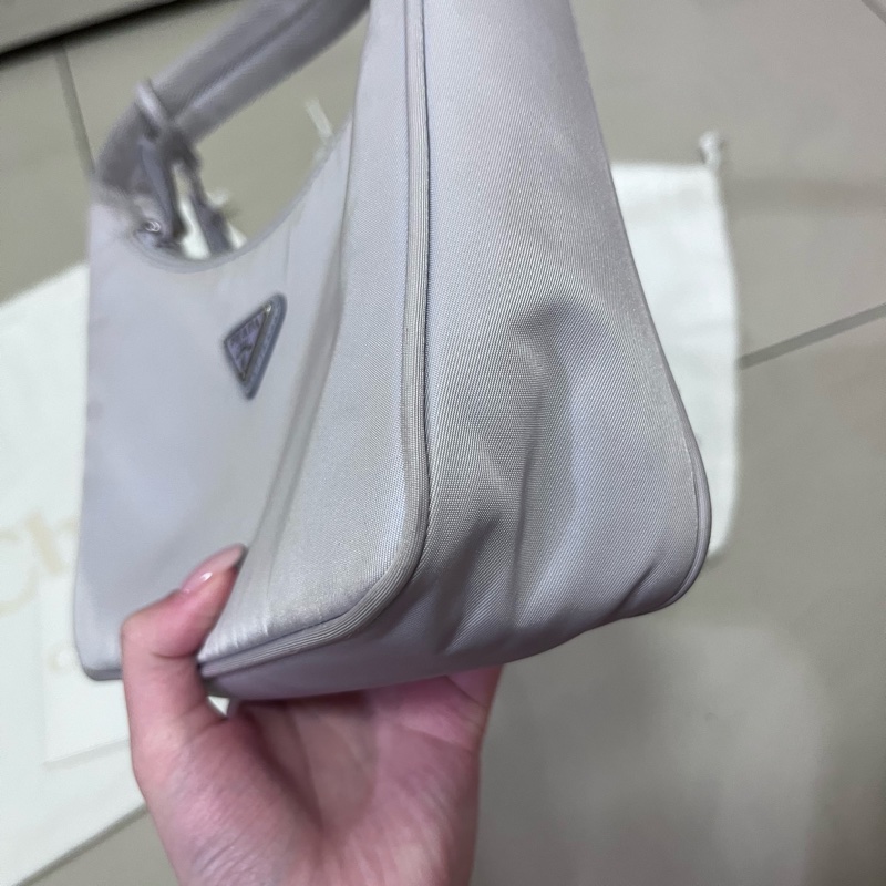 Prada hobo 2000 紫藤色-9