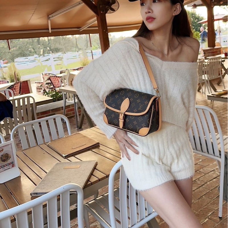 Louis Vuitton 路易威登M45985經典DIANE系列Monogram帆布 #法棍包 / #斜背包 / #肩背包 晶片款-5