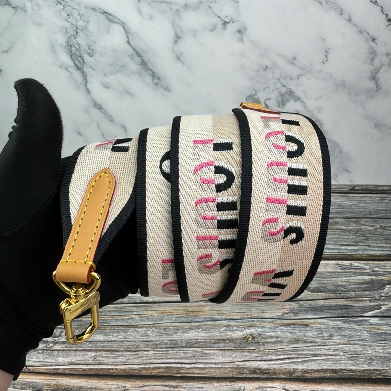 Louis Vuitton 路易威登M45985經典DIANE系列Monogram帆布 #法棍包 / #斜背包 / #肩背包 晶片款-32