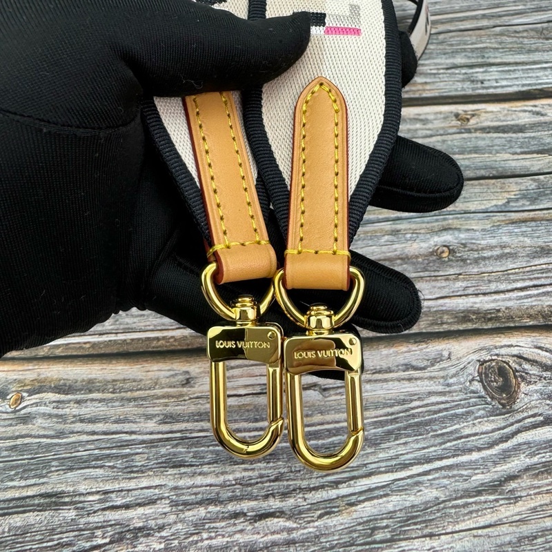 Louis Vuitton 路易威登M45985經典DIANE系列Monogram帆布 #法棍包 / #斜背包 / #肩背包 晶片款-34