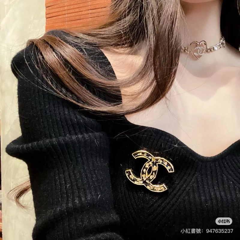 全新全配香奈兒復古金箔胸針-6