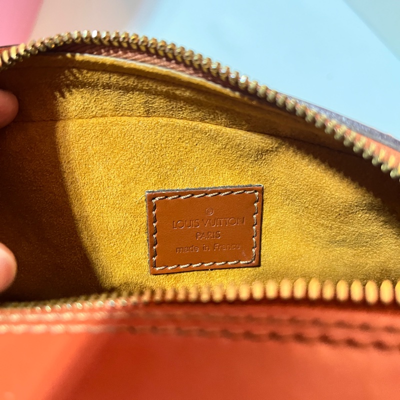 LV Vintage EPI 手提包(無背帶)-4