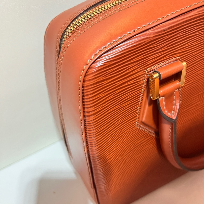 LV Vintage EPI 手提包(無背帶)-9