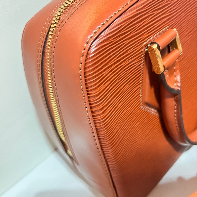 LV Vintage EPI 手提包(無背帶)-11