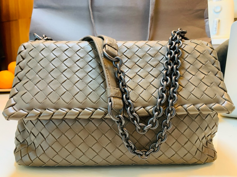 Bottega Veneta雙鏈帶小羊皮肩背/斜背包(深奶茶色/咖啡)-0