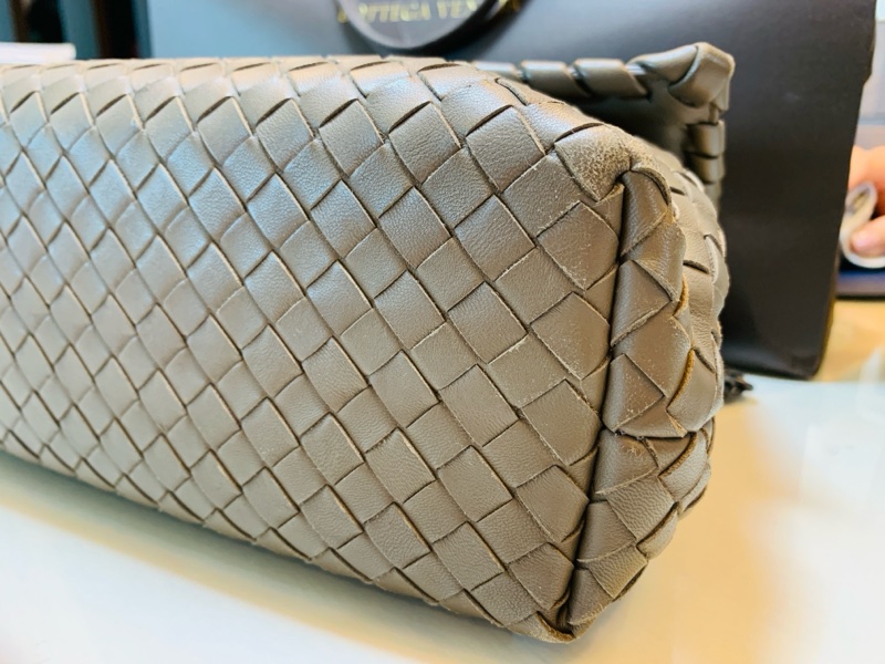 Bottega Veneta雙鏈帶小羊皮肩背/斜背包(深奶茶色/咖啡)-13